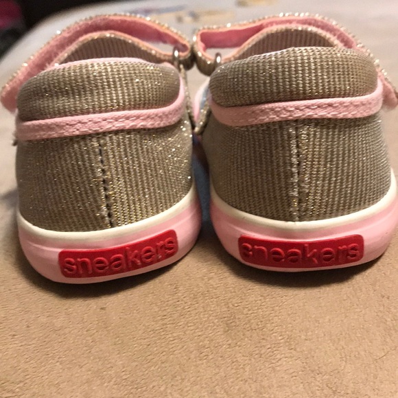 Sparkly metallic Mary Janes with pink trim - Picture 5 of 5